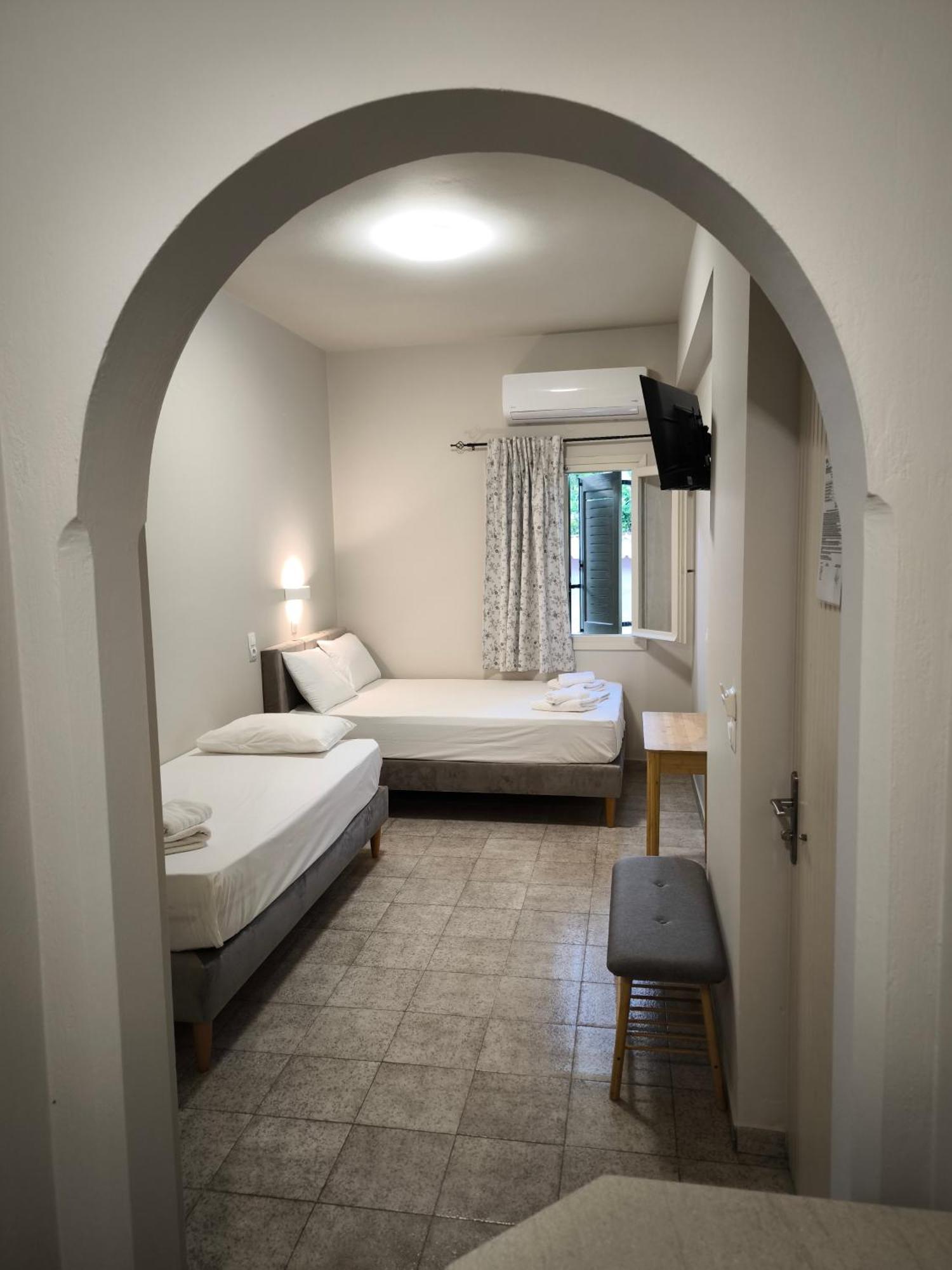 Maro'S Apartments Argostoli  Bagian luar foto